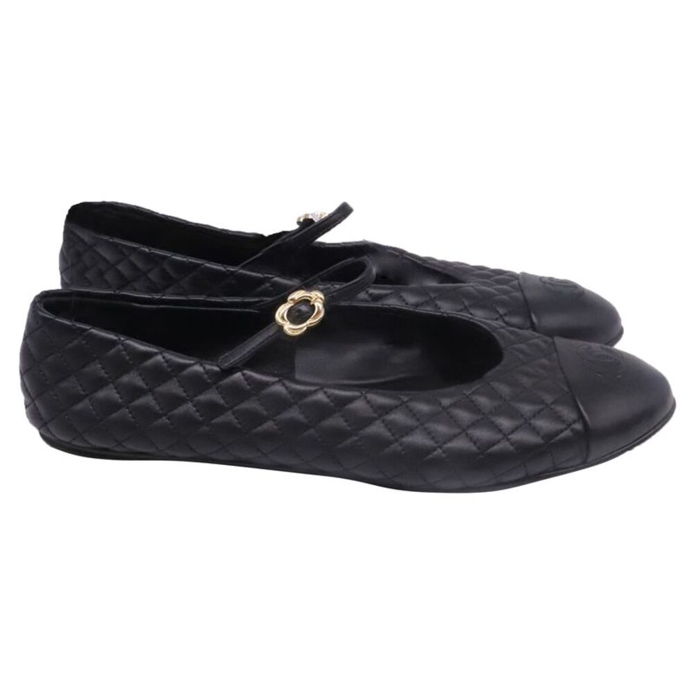 Chanel CC Cap-Toe Quilted Mary Jane Ballet Flats in Black Leather